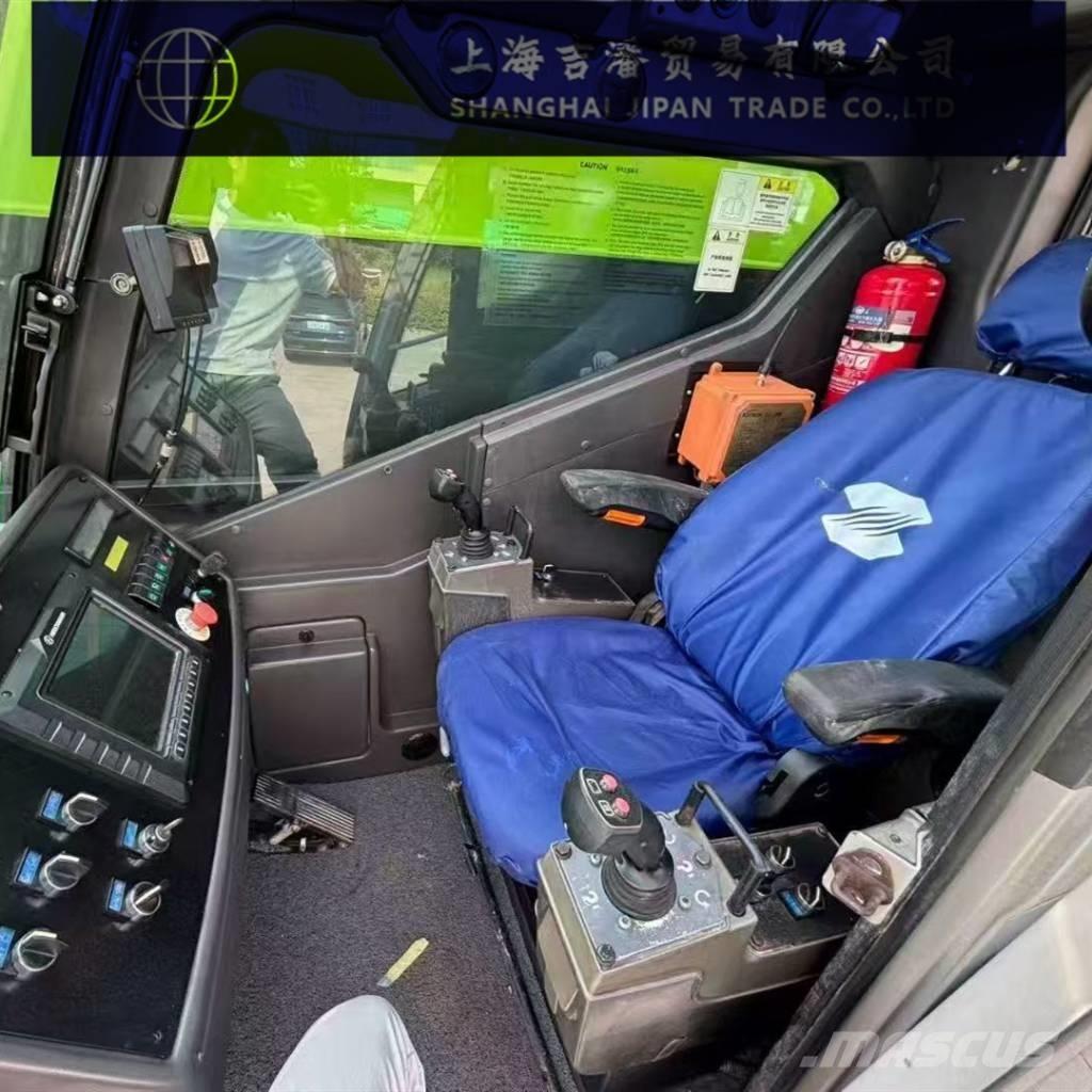 Zoomlion ZAT 2000 V7 オールテレーンクレーン