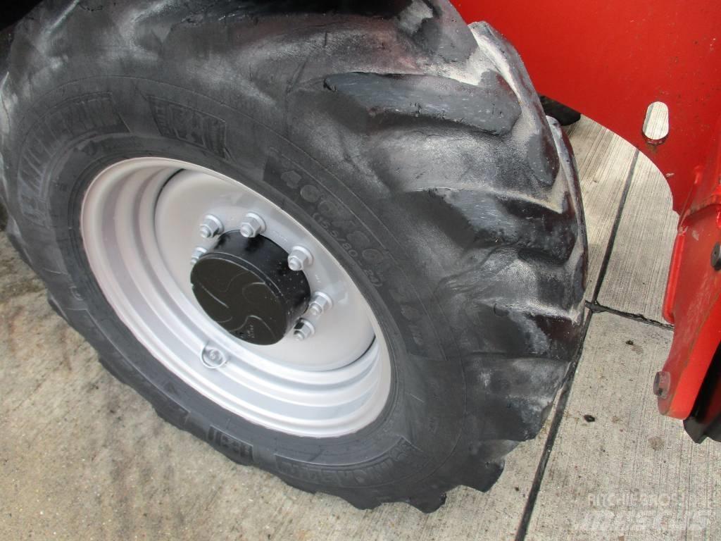 Manitou MT 1440 (066) テレスコーピックハンドラー