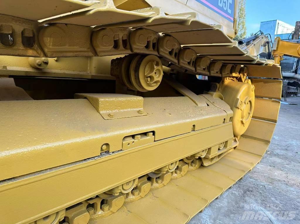 CAT D 5 C ブルドーザー