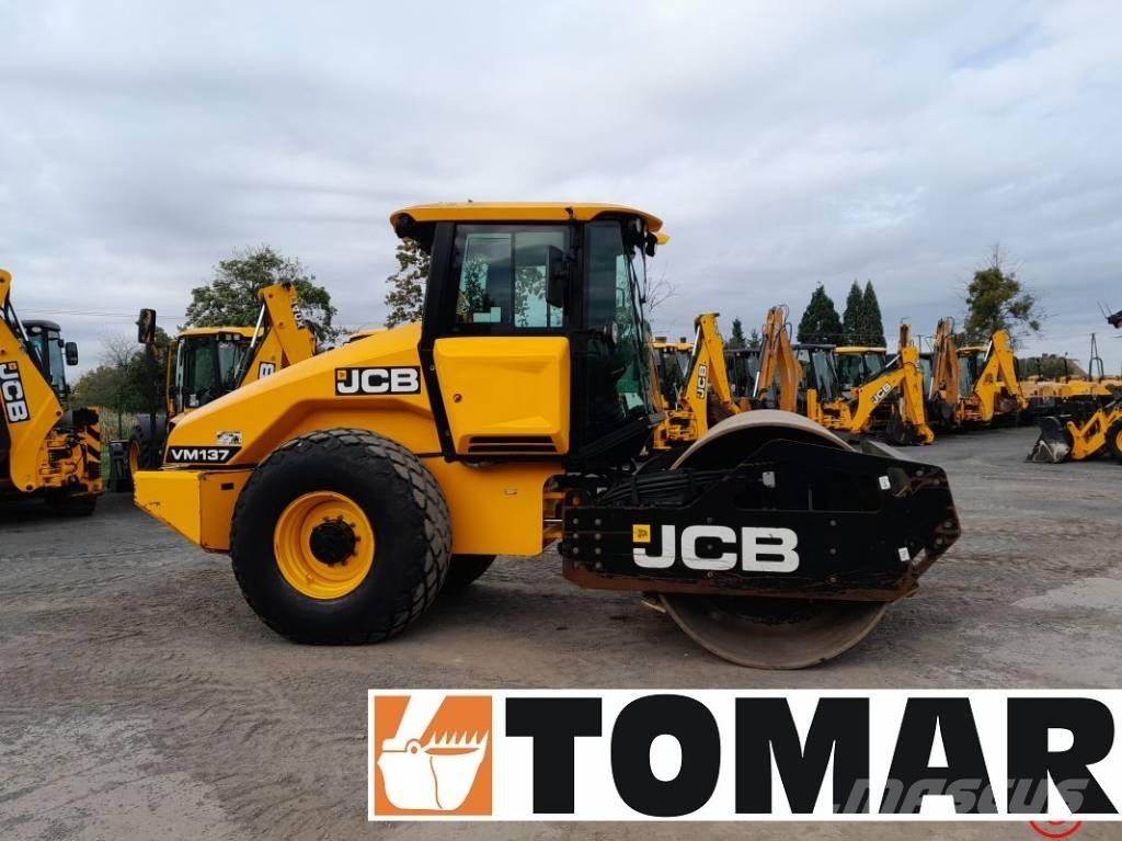 JCB Vibromax VM 137 タンデムローラ