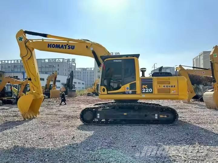 Komatsu PC 220 大型油圧ショベル12t以上（パワーショベル・ユンボ）