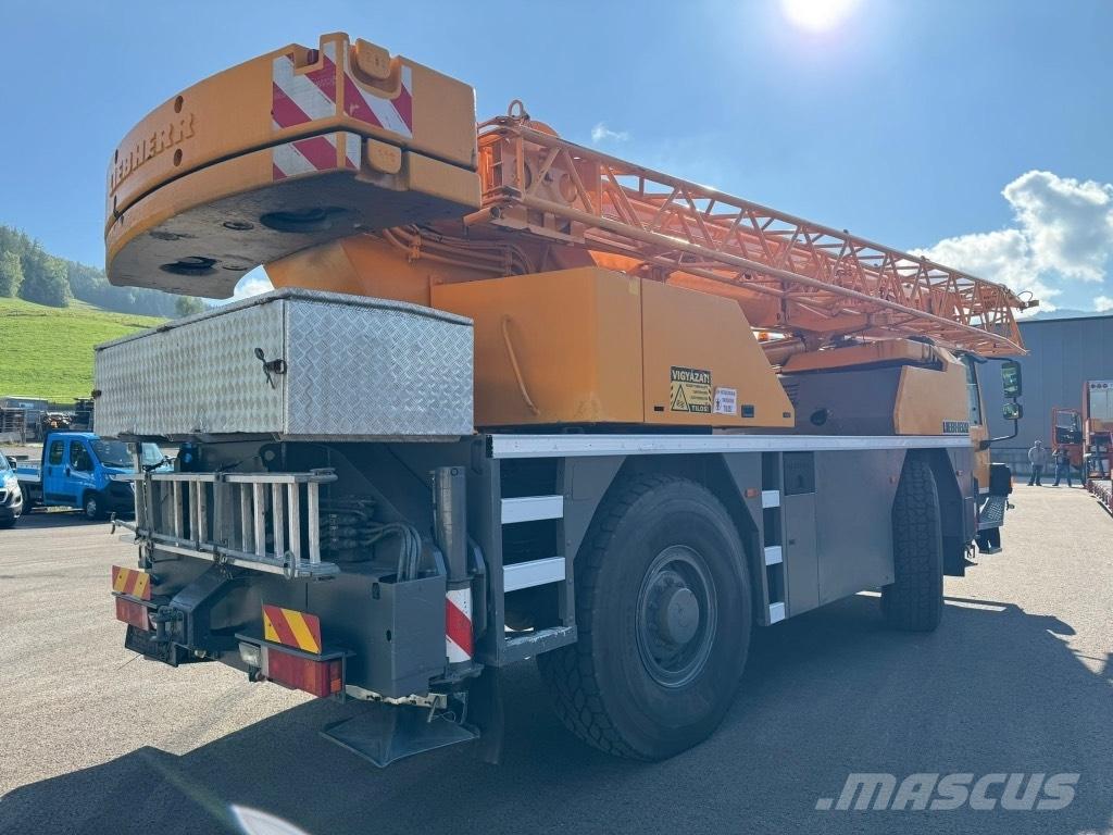 Liebherr LTM 1030-2 オールテレーンクレーン