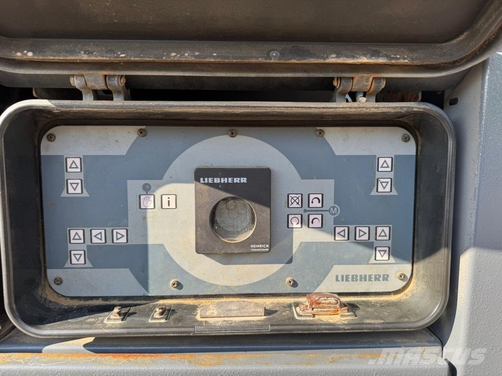 Liebherr LTM 1030-2 オールテレーンクレーン