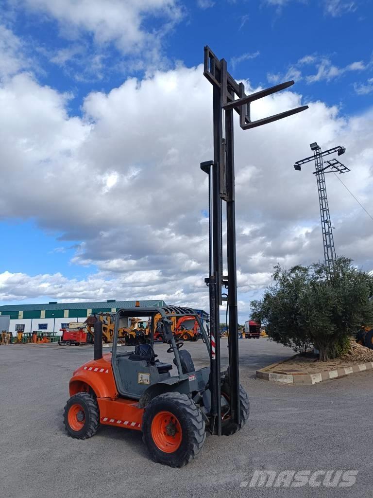 Ausa C 300 H ラフターテレントラック