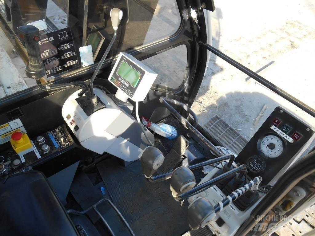 Terex HC 110 クローラクレーン