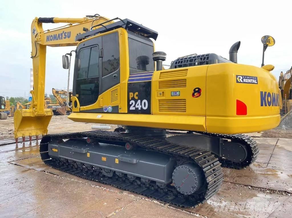 Komatsu PC 240 LC-8 大型油圧ショベル12t以上（パワーショベル・ユンボ）