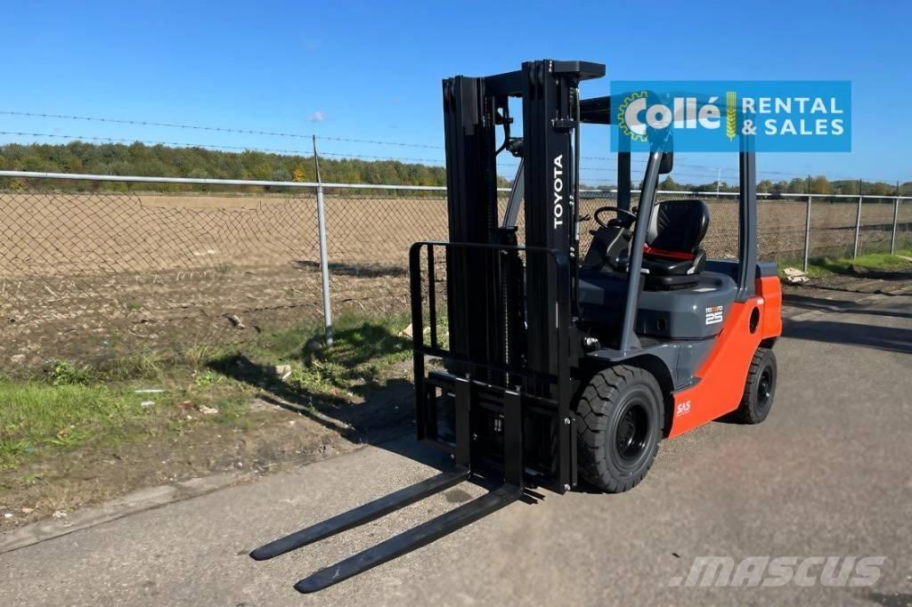 Toyota 8 FDF 25 | 2022 ディーゼル・軽油