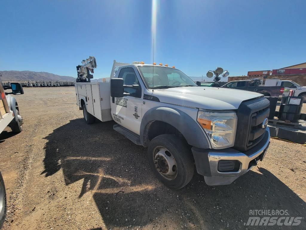 Ford F 550 XL 多目的／汎用車両