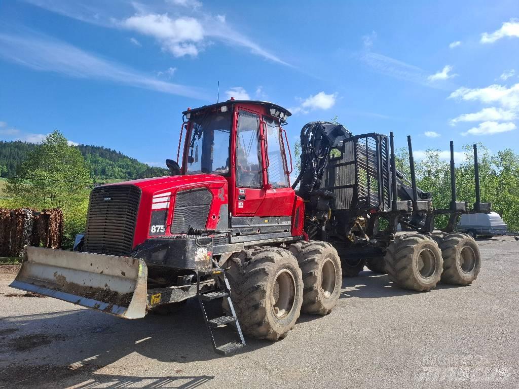 Komatsu 875 フォワーダー