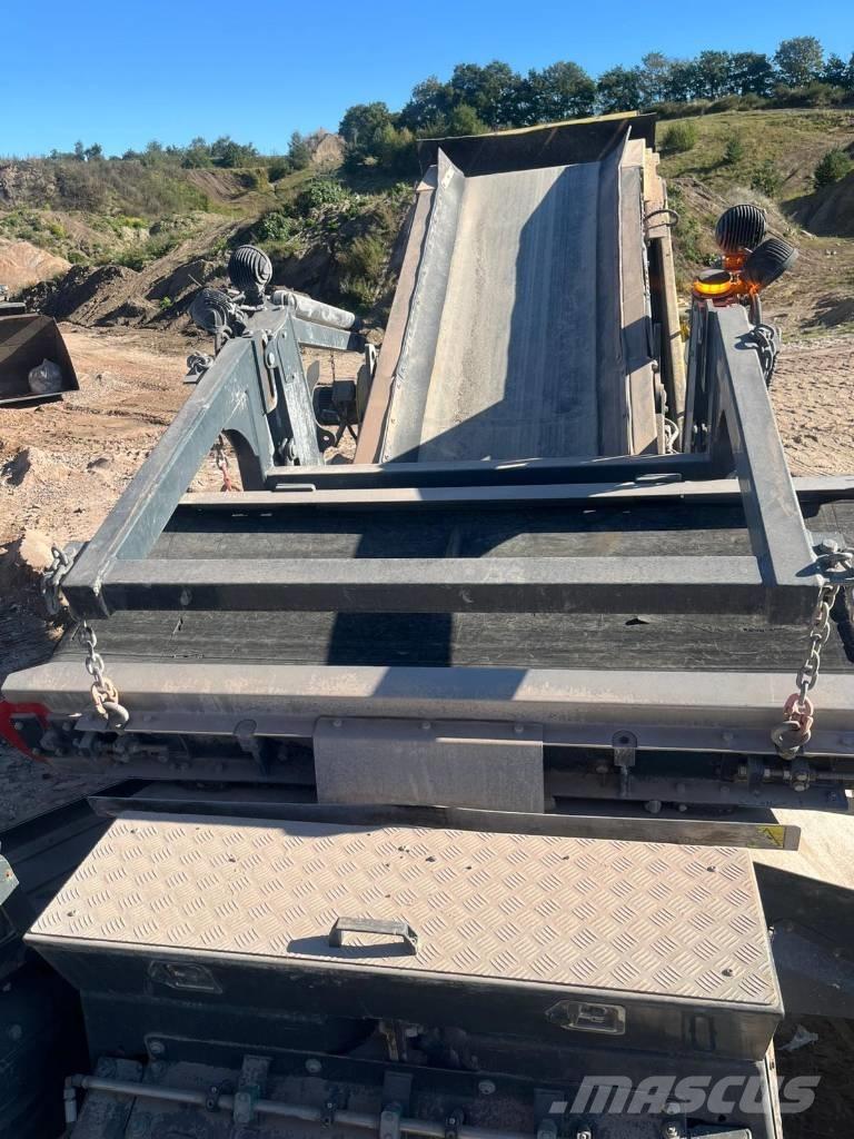 Keestrack R3e クラッシャー固定式