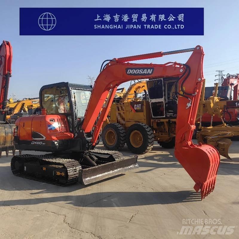 Doosan DX 60 大型油圧ショベル12t以上（パワーショベル・ユンボ）