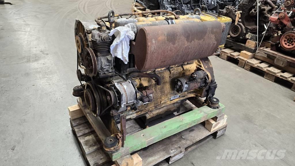 Deutz F5L912 エンジン