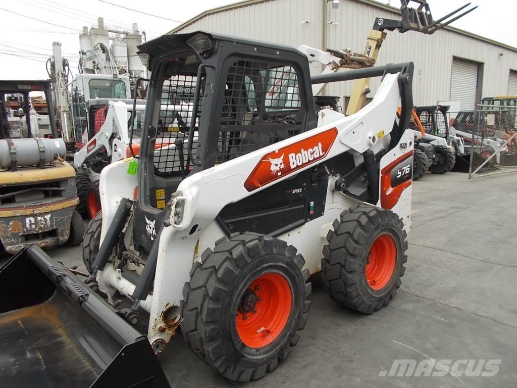 Bobcat S 76 スキッドステアローダー