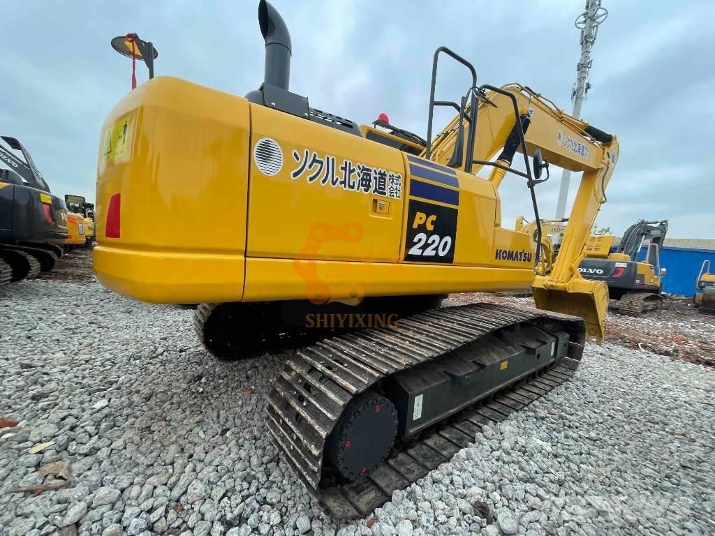 Komatsu PC 220-8M0 大型油圧ショベル12t以上（パワーショベル・ユンボ）