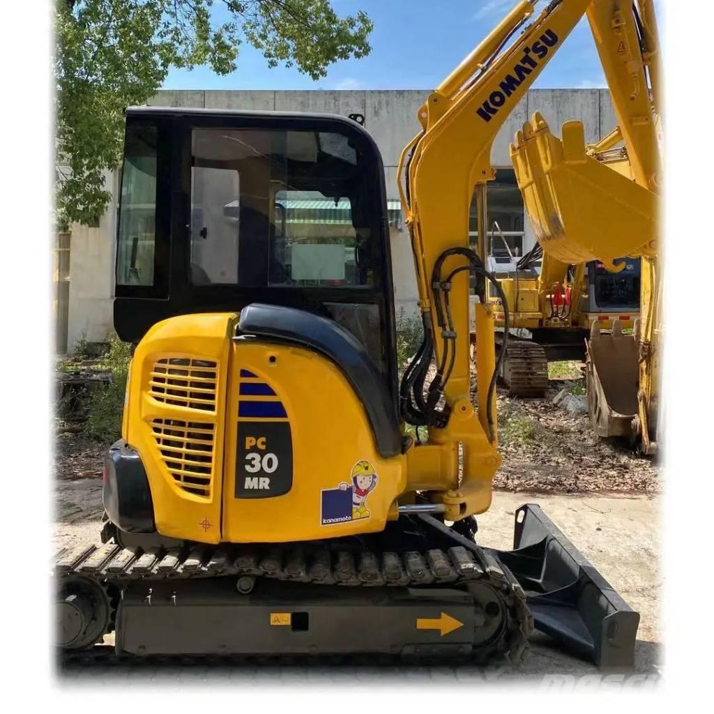 Komatsu PC 30 MR ミニ油圧ショベル 7t以下（ミニユンボ・ミニディガー）