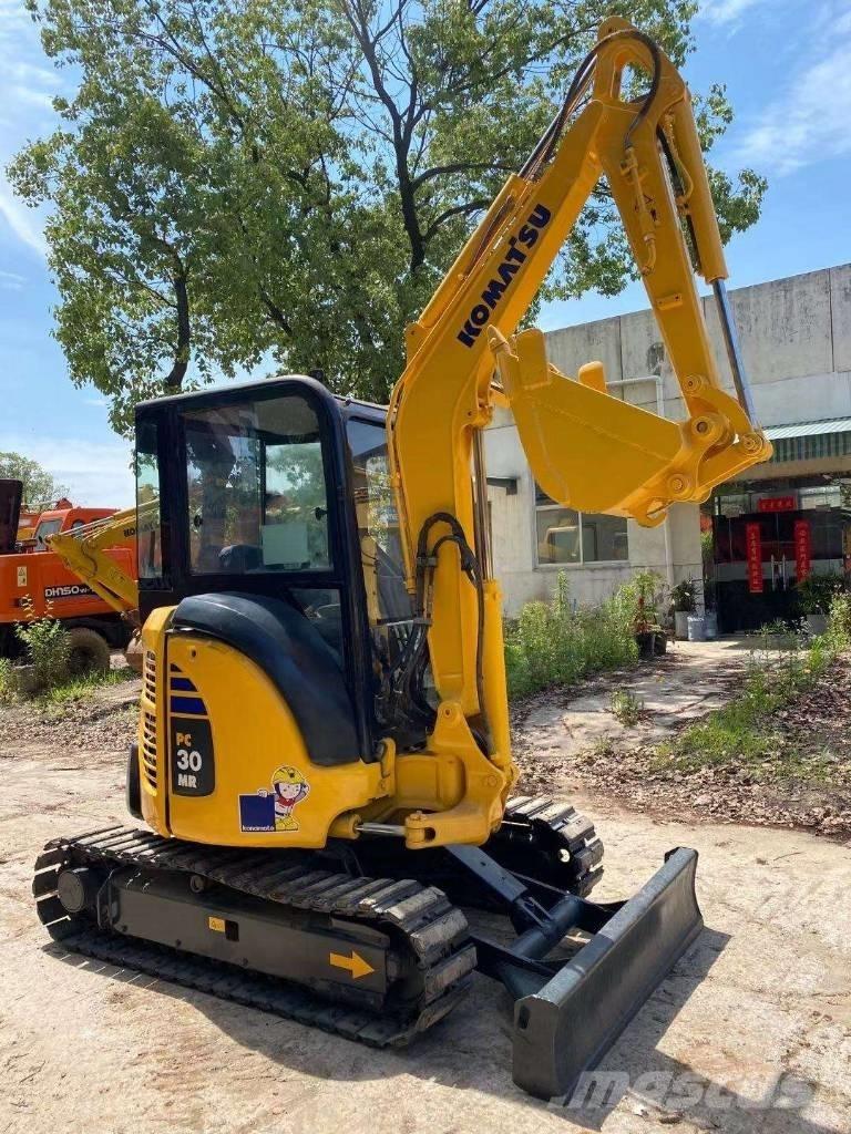 Komatsu PC 30 MR ミニ油圧ショベル 7t以下（ミニユンボ・ミニディガー）