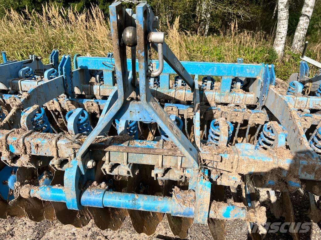 Lemken Rubin 9/400 U パワーハローとロータリーハロー