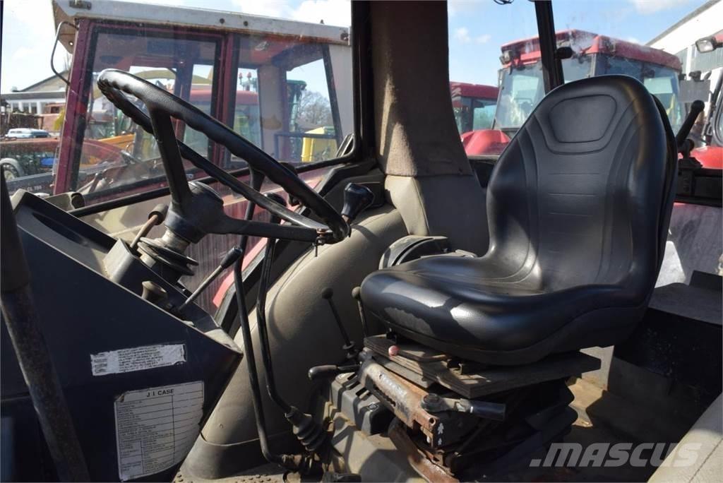 Case IH 844 XLN トラクター