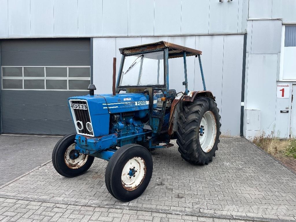 Ford 5600 トラクター