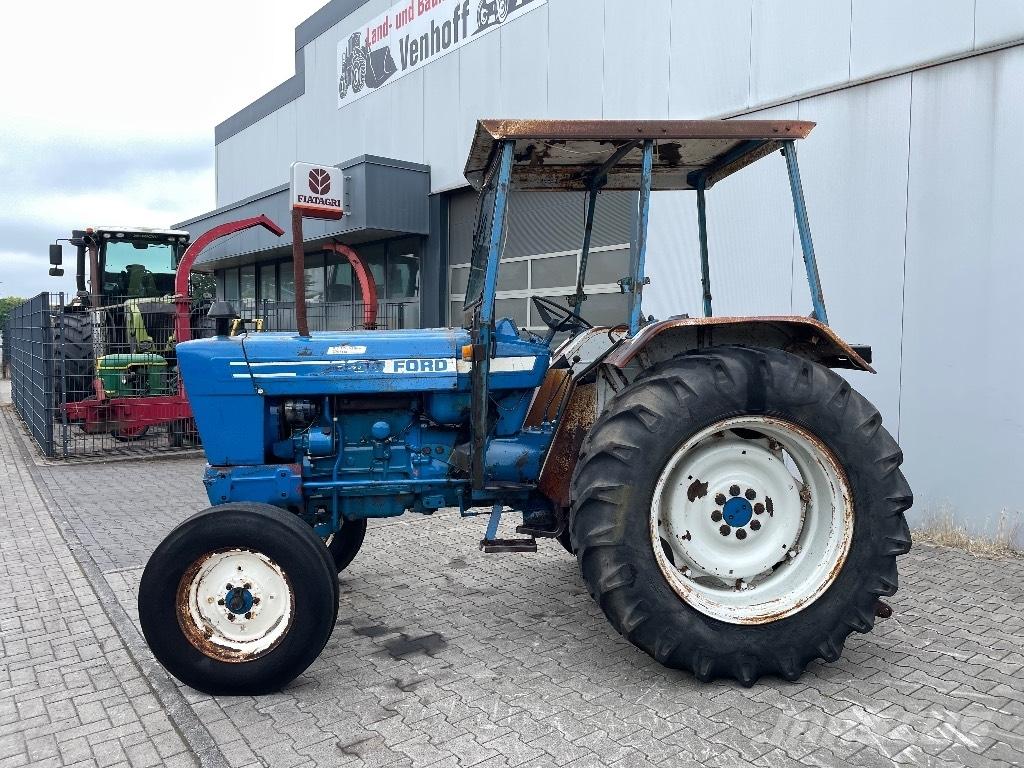 Ford 5600 トラクター