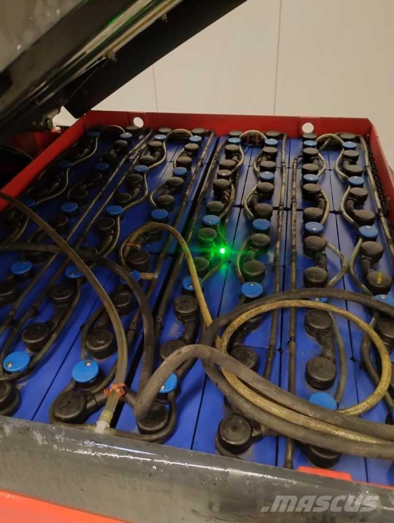 Linde E35HL バッテリーフォークリフト