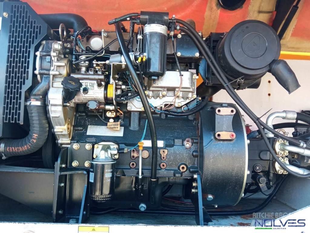 Haulotte HA32PX ブームリフト　屈伸型