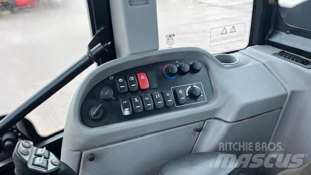 JCB TM 320 S テレスコーピックハンドラー