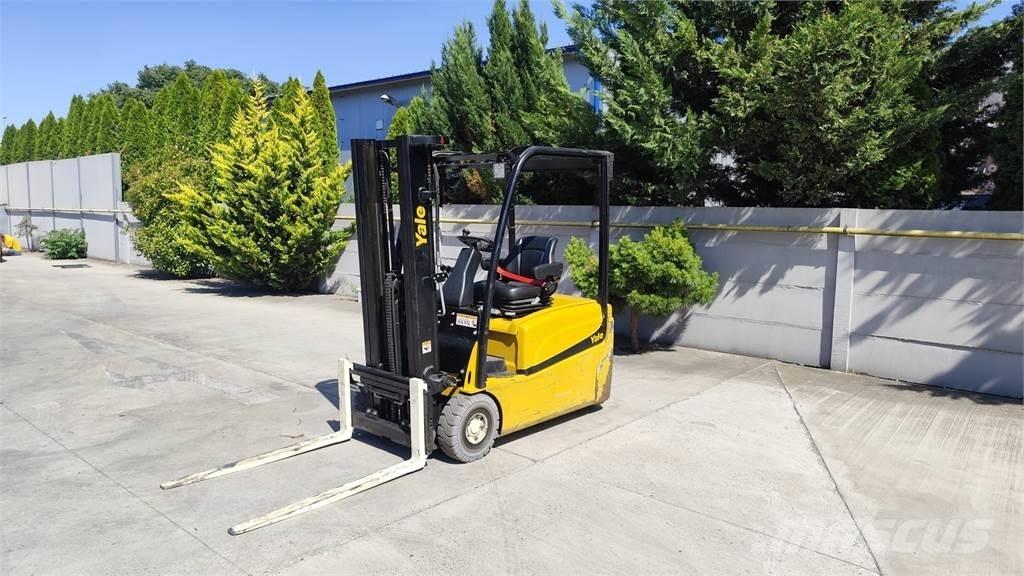 Yale ERP16 VT バッテリーフォークリフト