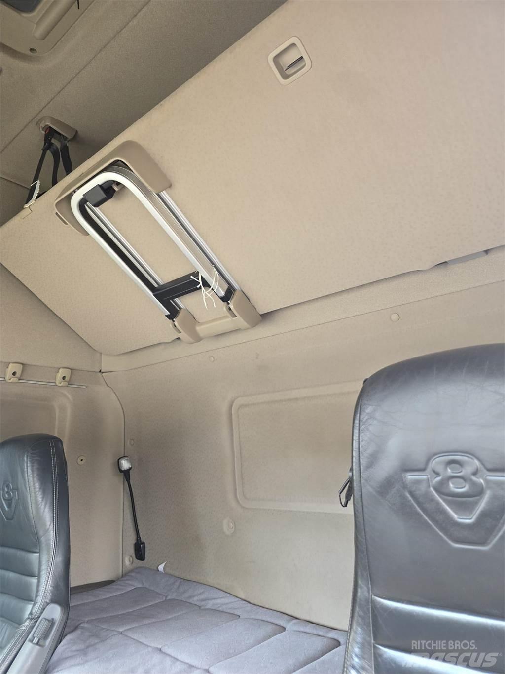 Scania R560 中古トラクターヘッド | トレーラーヘッド