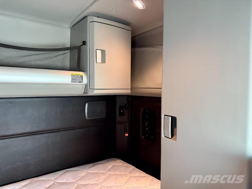 Kenworth T 880 中古トラクターヘッド | トレーラーヘッド