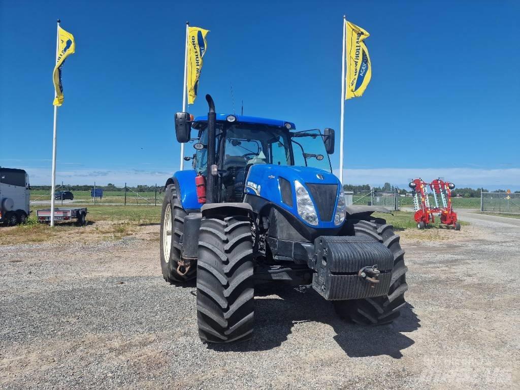 New Holland T7.270 トラクター