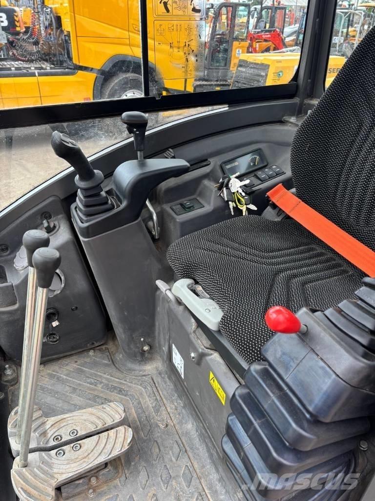 Volvo ECR 25 D ミニ油圧ショベル 7t以下（ミニユンボ・ミニディガー）
