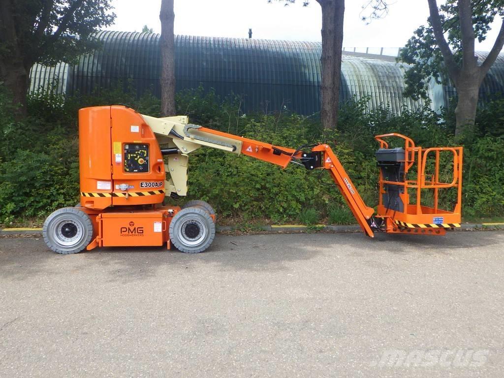 JLG E300AJP ブームリフト　屈伸型