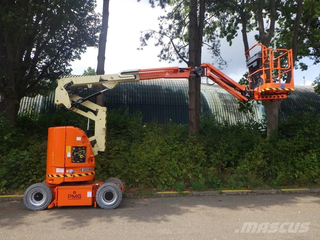 JLG E300AJP ブームリフト　屈伸型