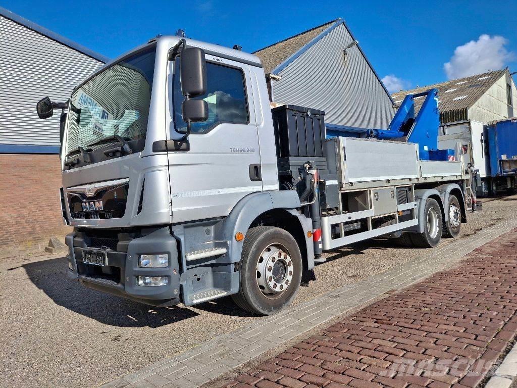 MAN TGM 26.340 6x2 ボックスボディー、ウイング、箱車