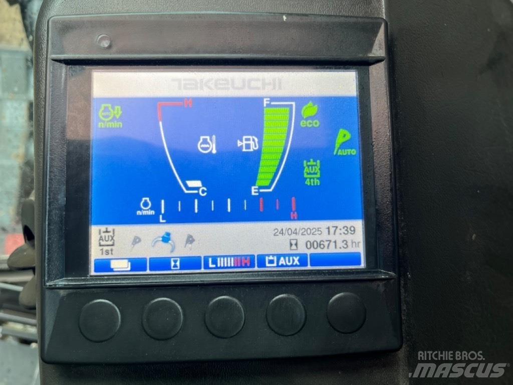 Takeuchi TB250-2 ミニ油圧ショベル 7t以下（ミニユンボ・ミニディガー）