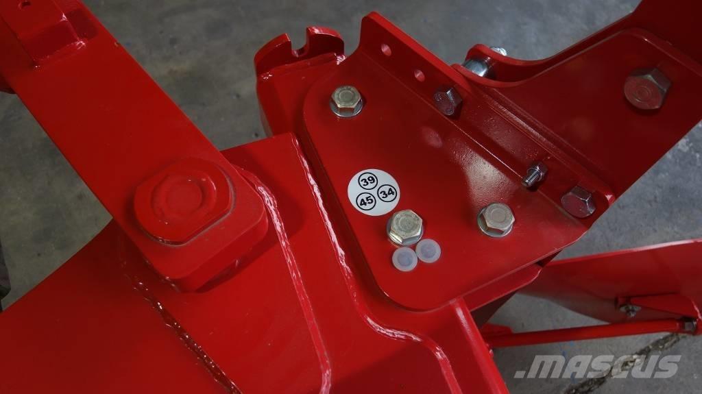  Sukov Downhil 3+1 コンベンショナルプラウ