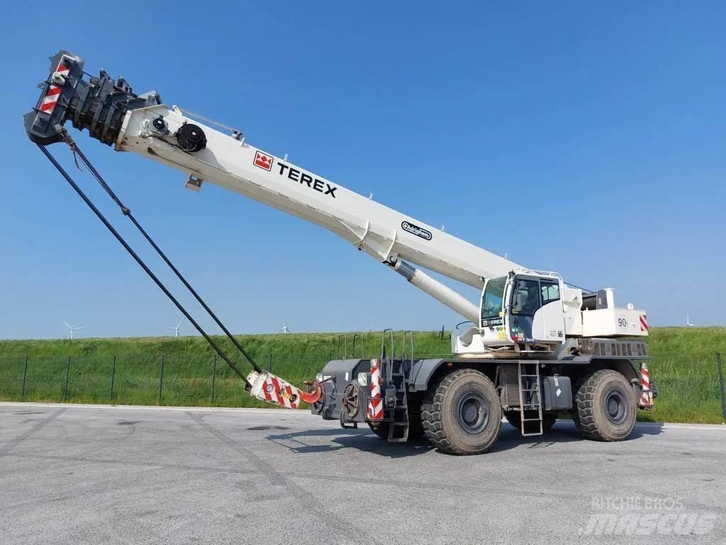 Terex RT90 ラフテレーンクレーン