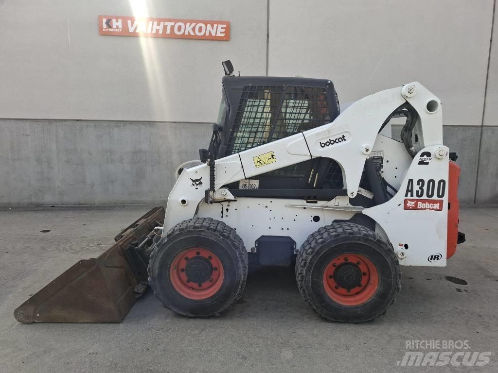 Bobcat A 300 スキッドステアローダー