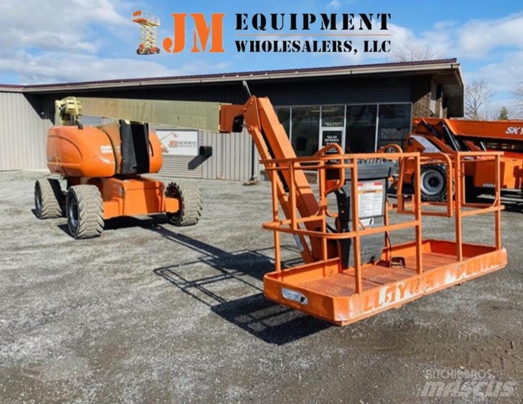JLG 800 AJ ブームリフト　屈伸型