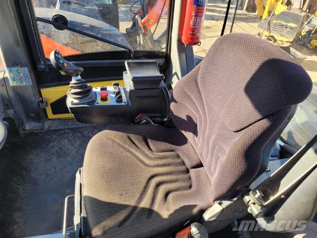 Bomag BW 151 AD-5 タンデムローラ