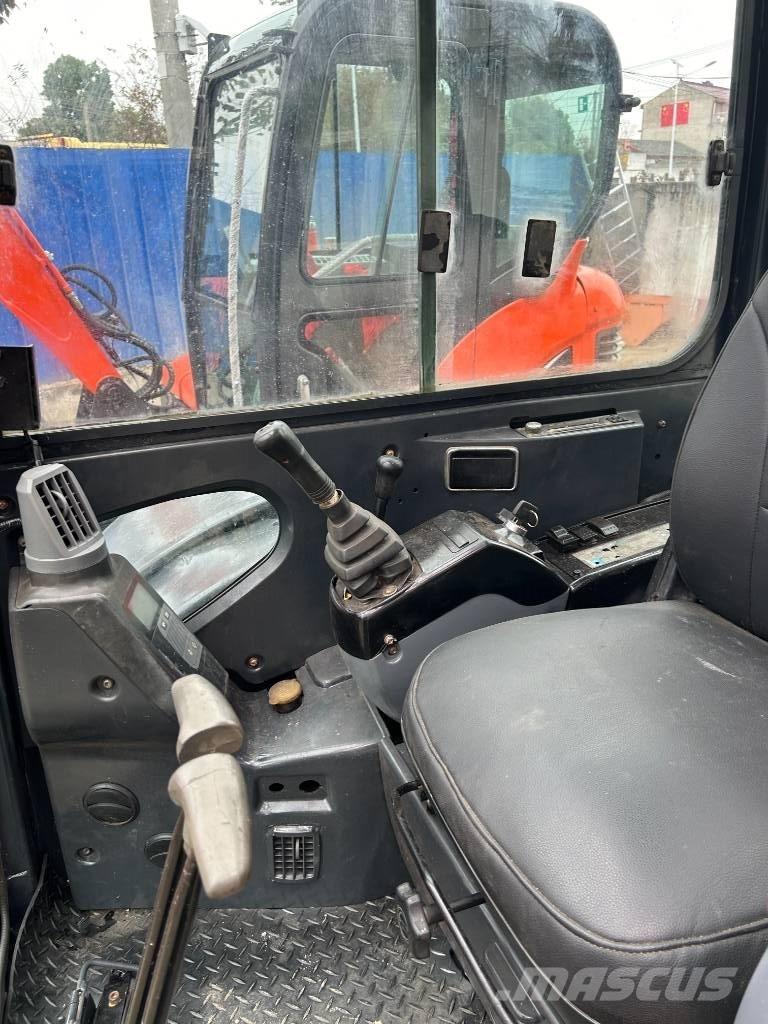 Hitachi ZX 60 ミニ油圧ショベル 7t以下（ミニユンボ・ミニディガー）