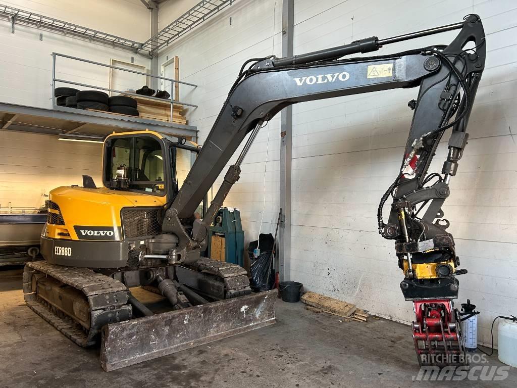 Volvo ECR 88 D 中型油圧ショベル 7ｔ-12ｔ（ユンボ・パワーショベル・バックホー）