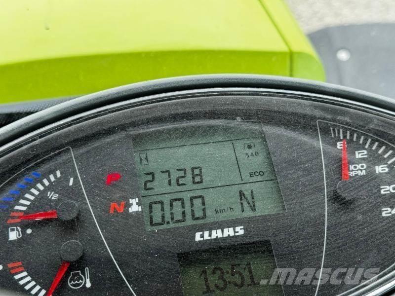 CLAAS AXION 830 トラクター