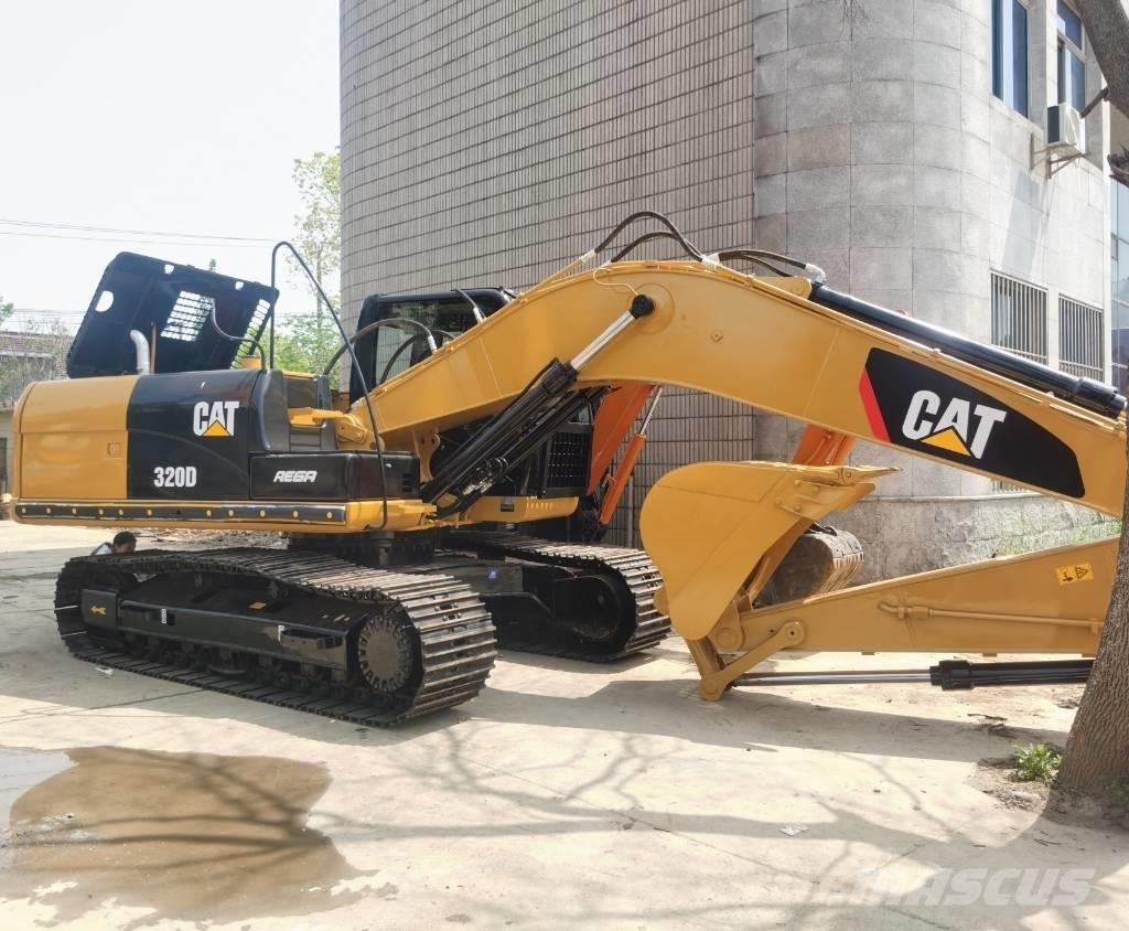 CAT 320 D 大型油圧ショベル12t以上（パワーショベル・ユンボ）