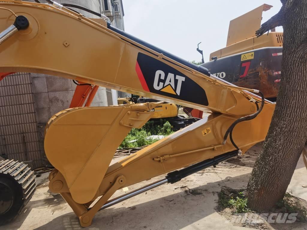 CAT 320 D 大型油圧ショベル12t以上（パワーショベル・ユンボ）