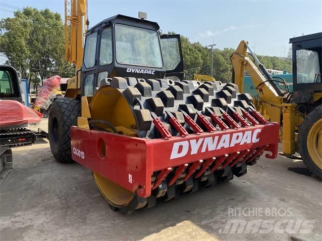 Dynapac CA 301 D 振動ローラ