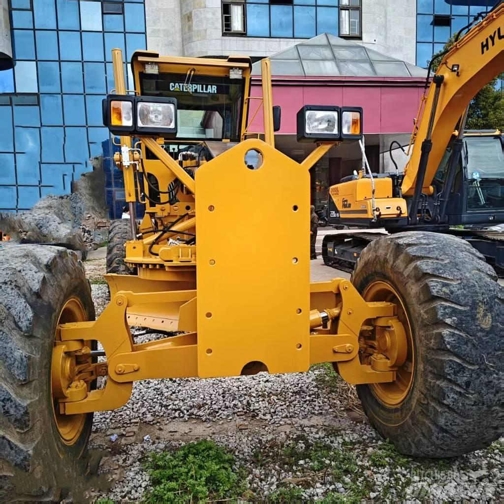 CAT 140 H モーターグレーダー