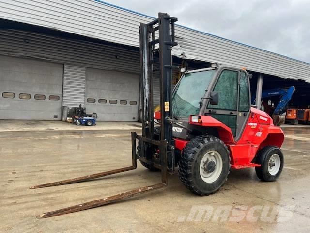 Manitou M 30.2 ラフターテレントラック