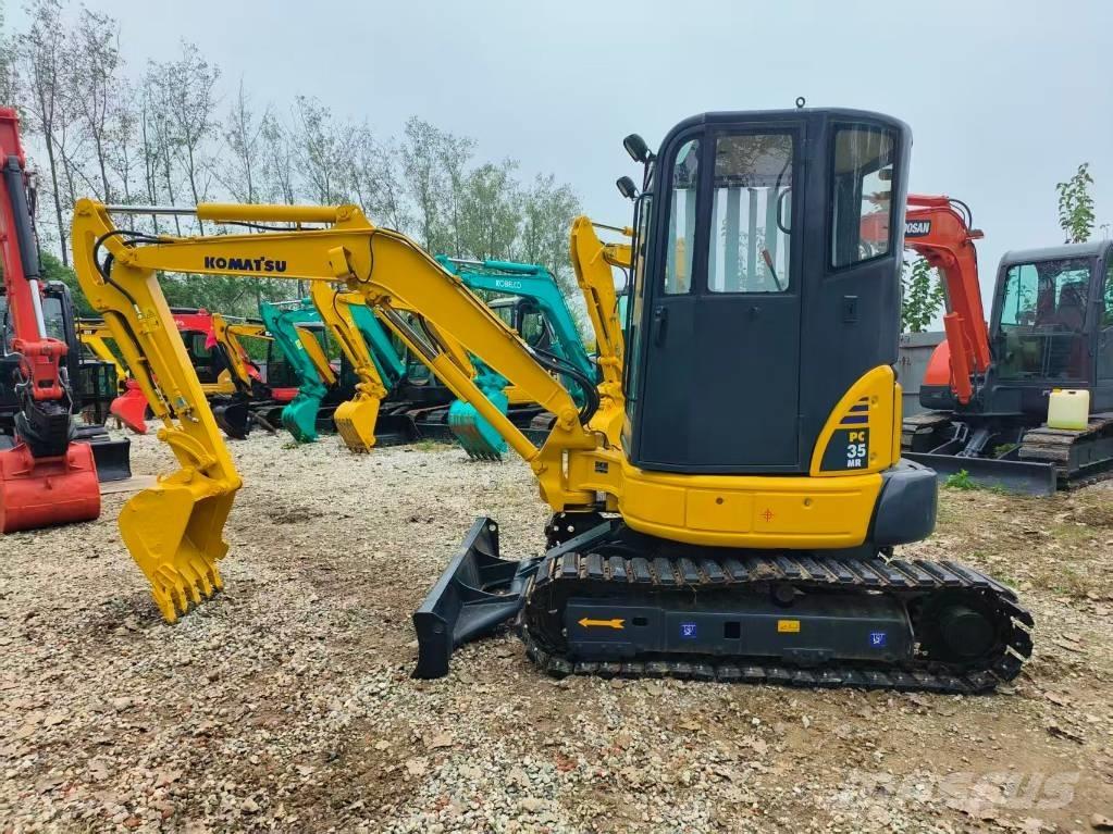 Komatsu PC 35 MR ミニ油圧ショベル 7t以下（ミニユンボ・ミニディガー）
